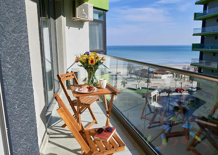 Glamour Sea View Family Apartments - Spa N Pools Resort