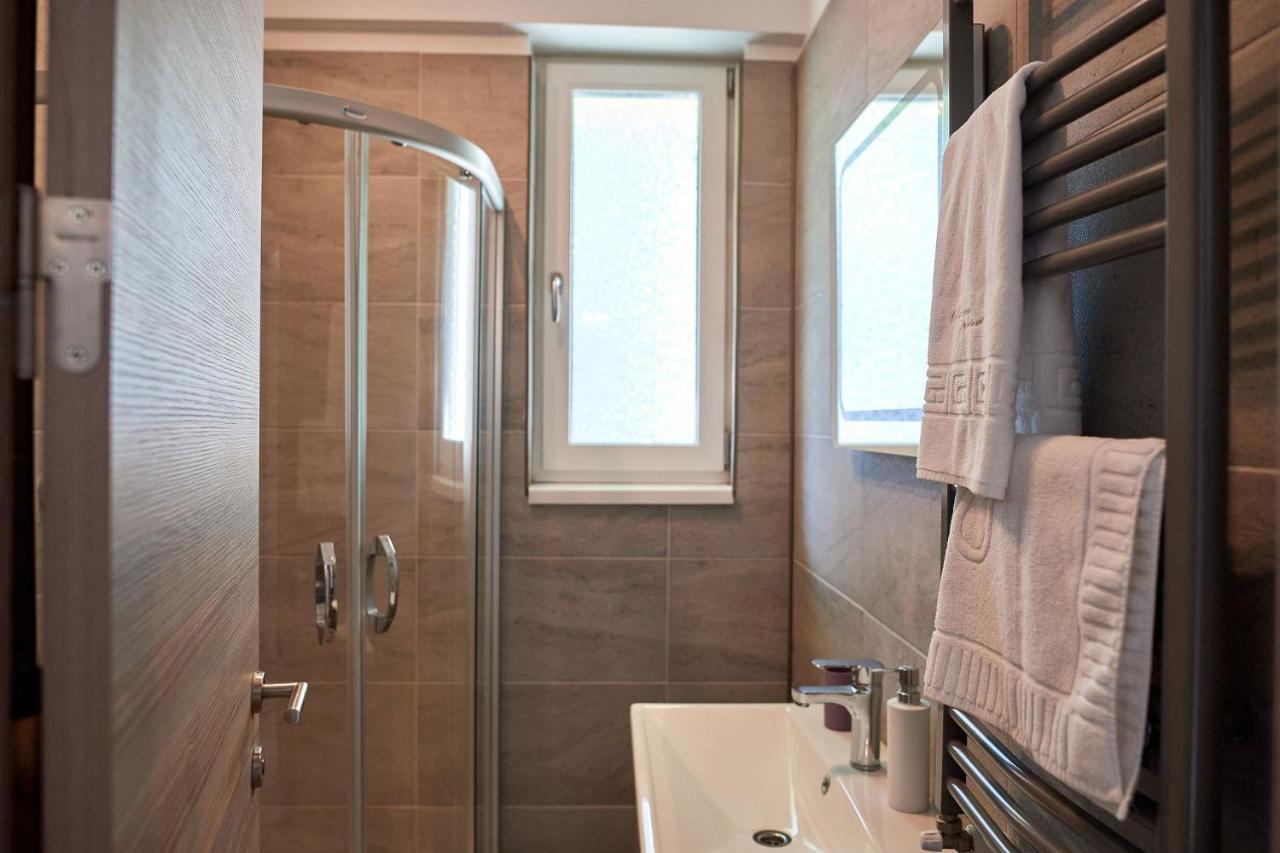 Glamour Sea View Family - N Pools