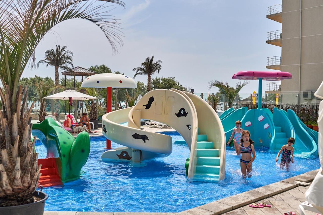 Apartament Glamour Sea View Family - N Pools *